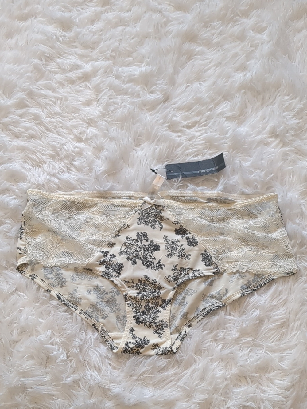 Lace-Panel Floral Hipster Panty - Cream & Black Size Large